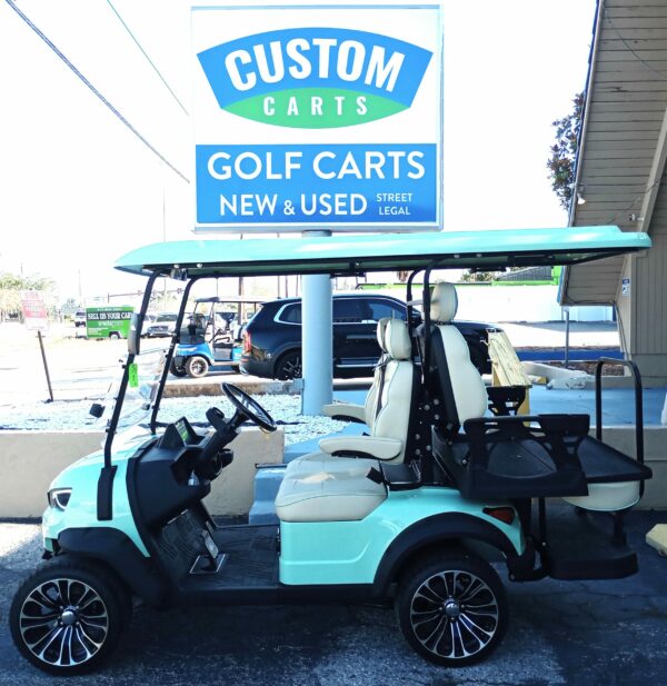 2025 Brad Conquest Roxie H40 Lithium - 4 Passenger