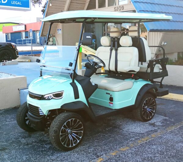 2025 Brad Conquest Roxie H40 Lithium - 4 Passenger - Image 8