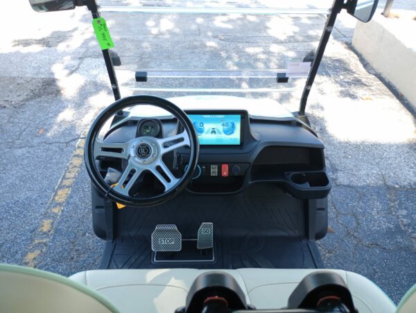 2025 Brad Conquest Roxie H40 Lithium - 4 Passenger - Image 12