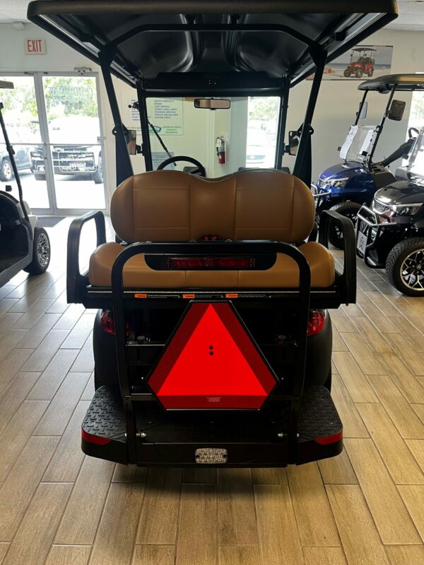 2026 Club Car Onward 4 Passenger Lithium - LSV (Street Legal) - Image 4