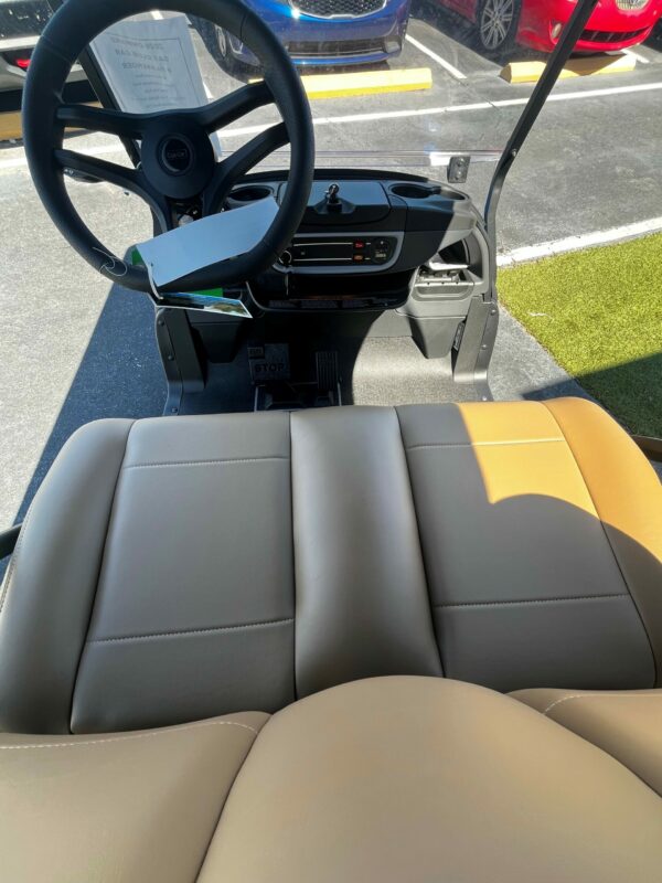 2026 Club Car Onward 6 Passenger Gas - Image 2
